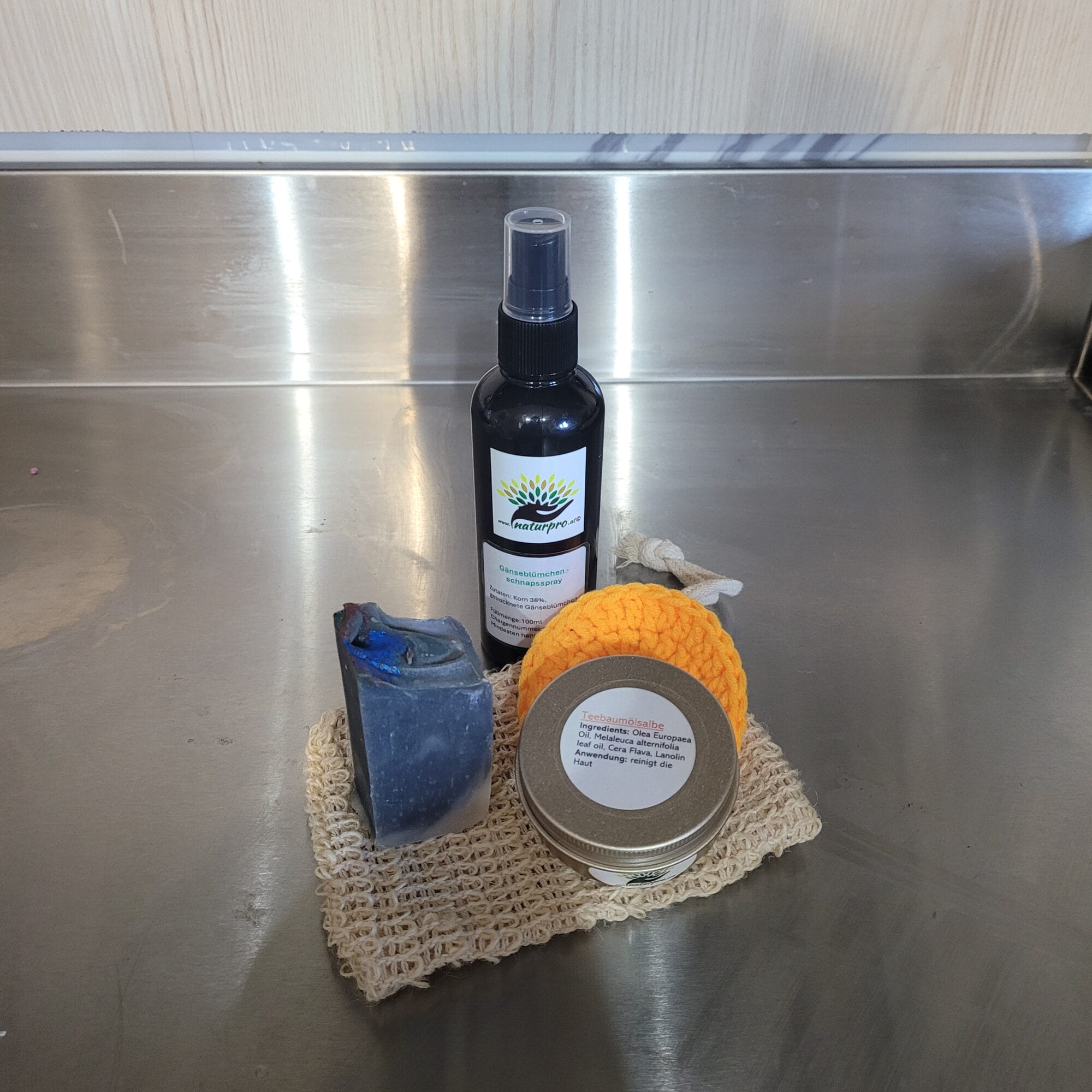 20251106_085642 Gesichtsreinigungs Box