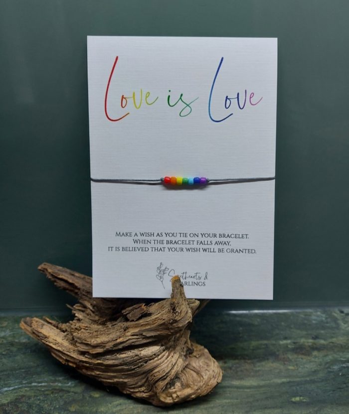 Armband LOVE IS LOVE