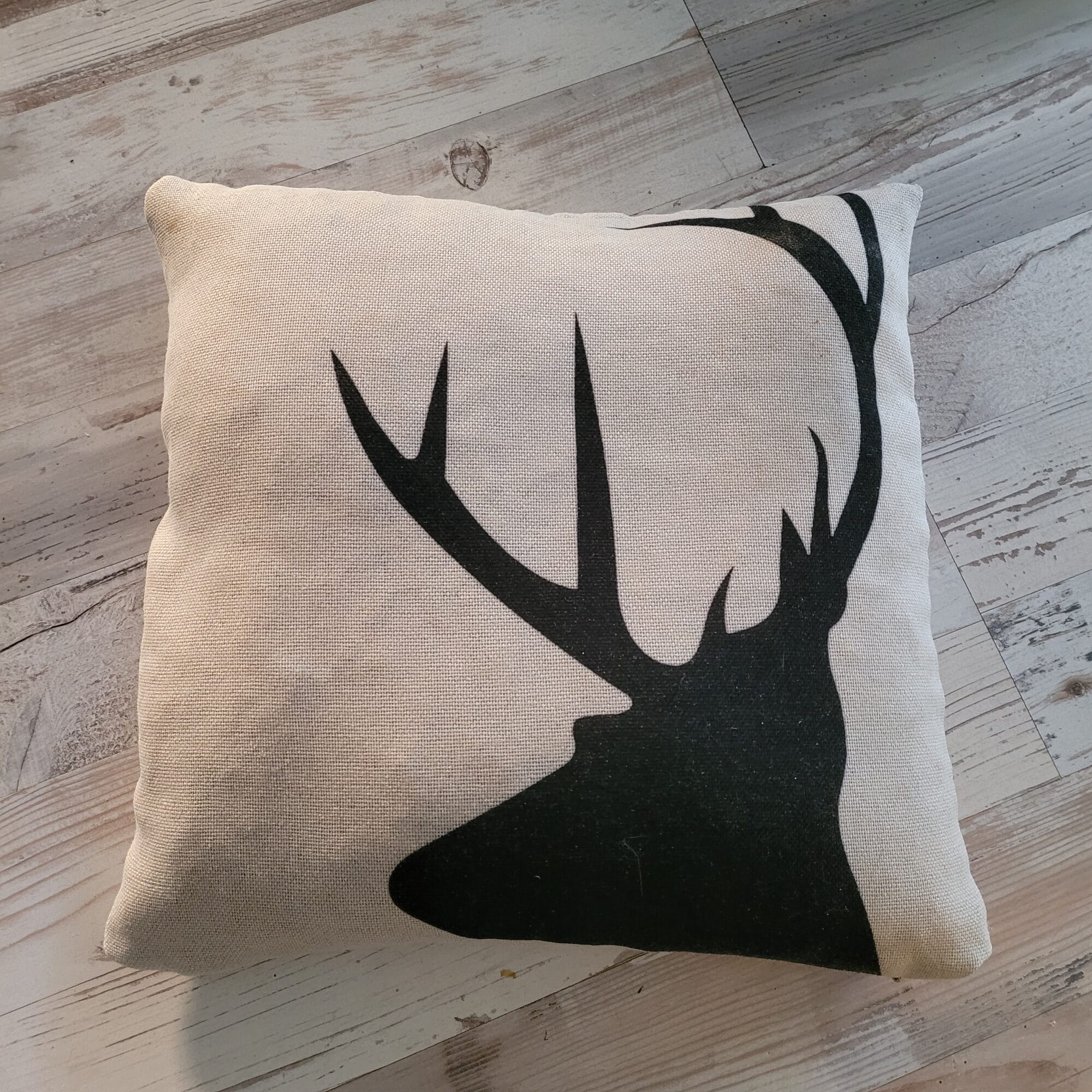 20251107_144141 Zirbenpolster Hirsch 1